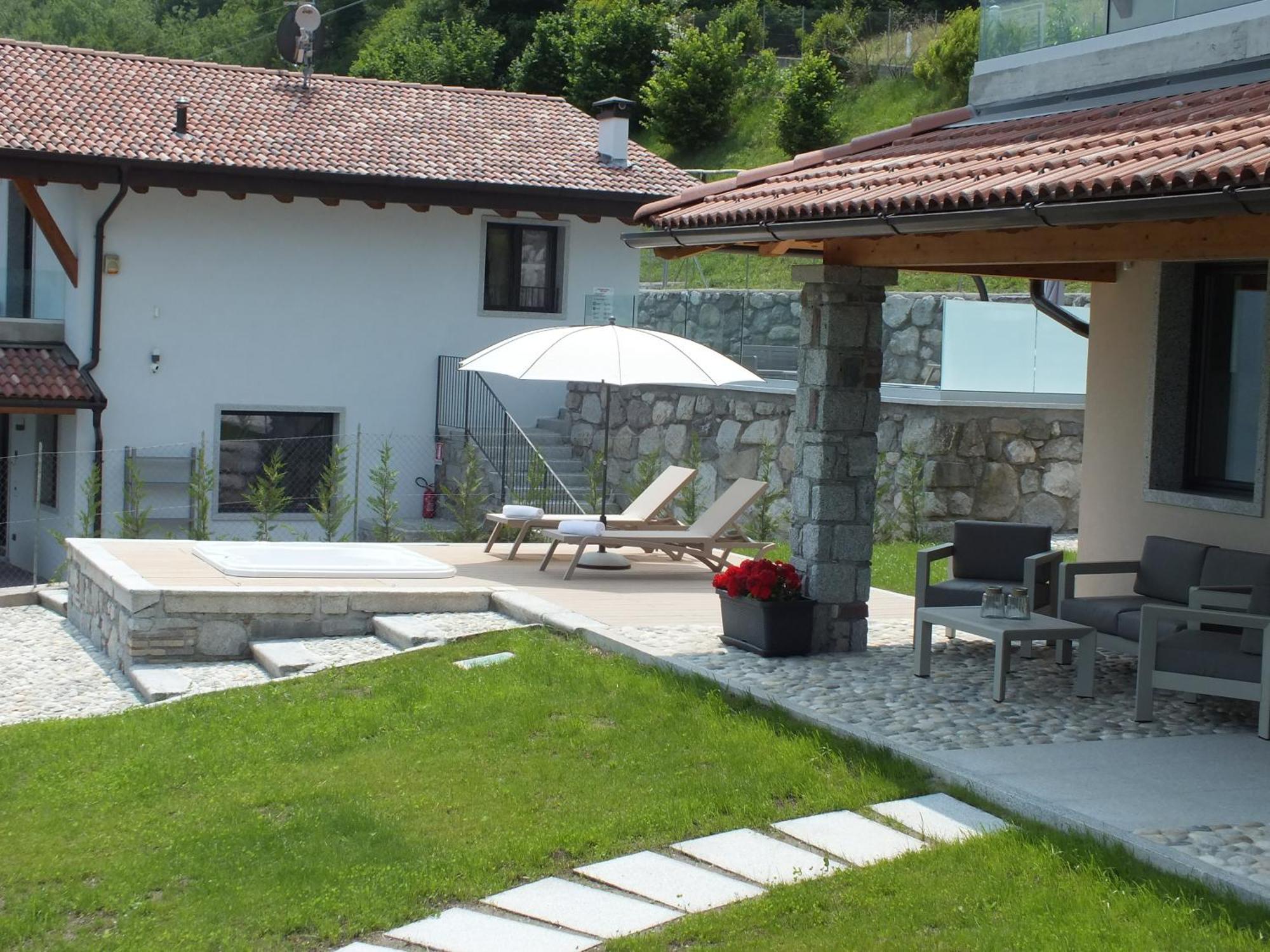 Rocca D'Anfo B&B-Apartments Lake View Esterno foto