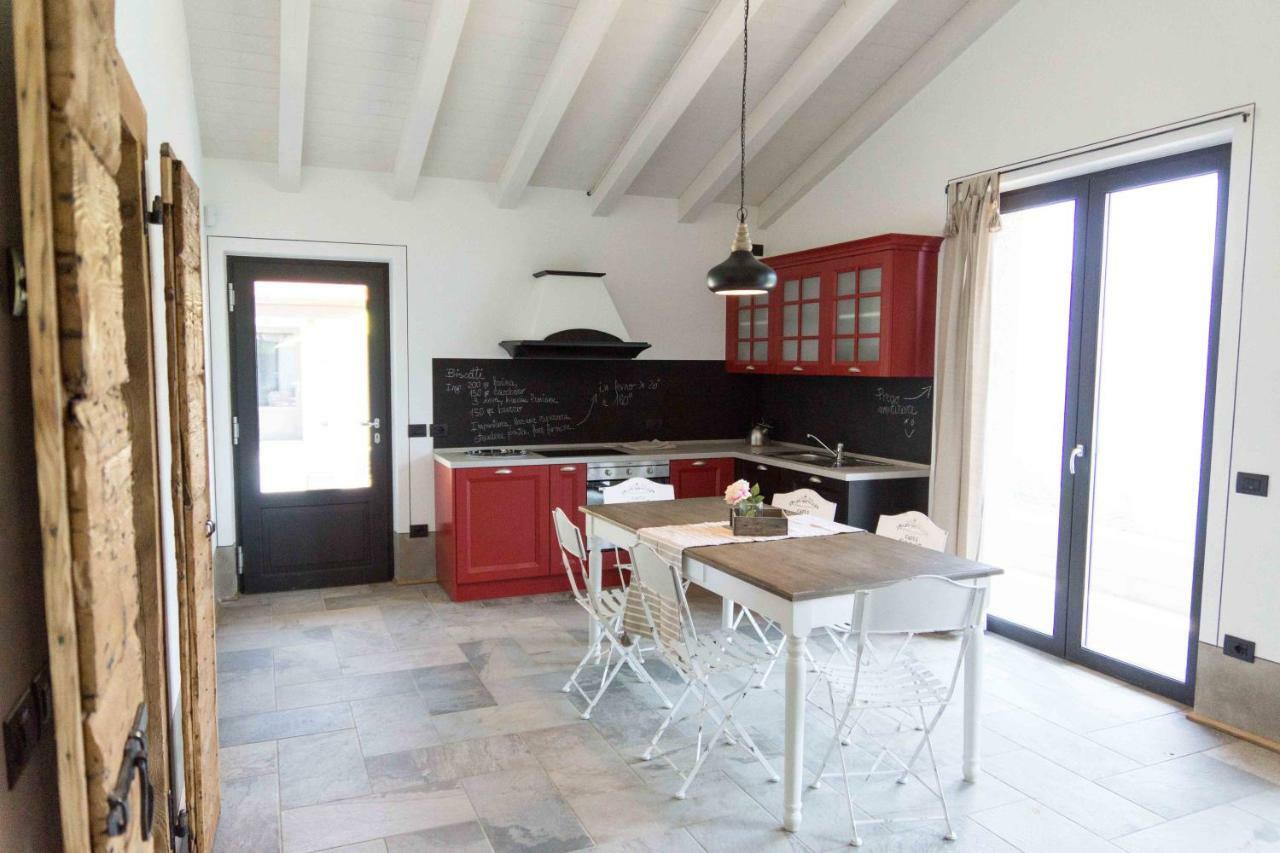 Rocca D'Anfo B&B-Apartments Lake View Esterno foto